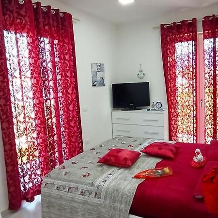 La Villa Degli Dei - Guest House Кастелламмаре-ди-Стабия Экстерьер фото