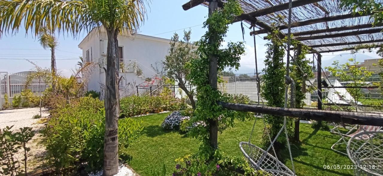 La Villa Degli Dei - Guest House Кастелламмаре-ди-Стабия Экстерьер фото
